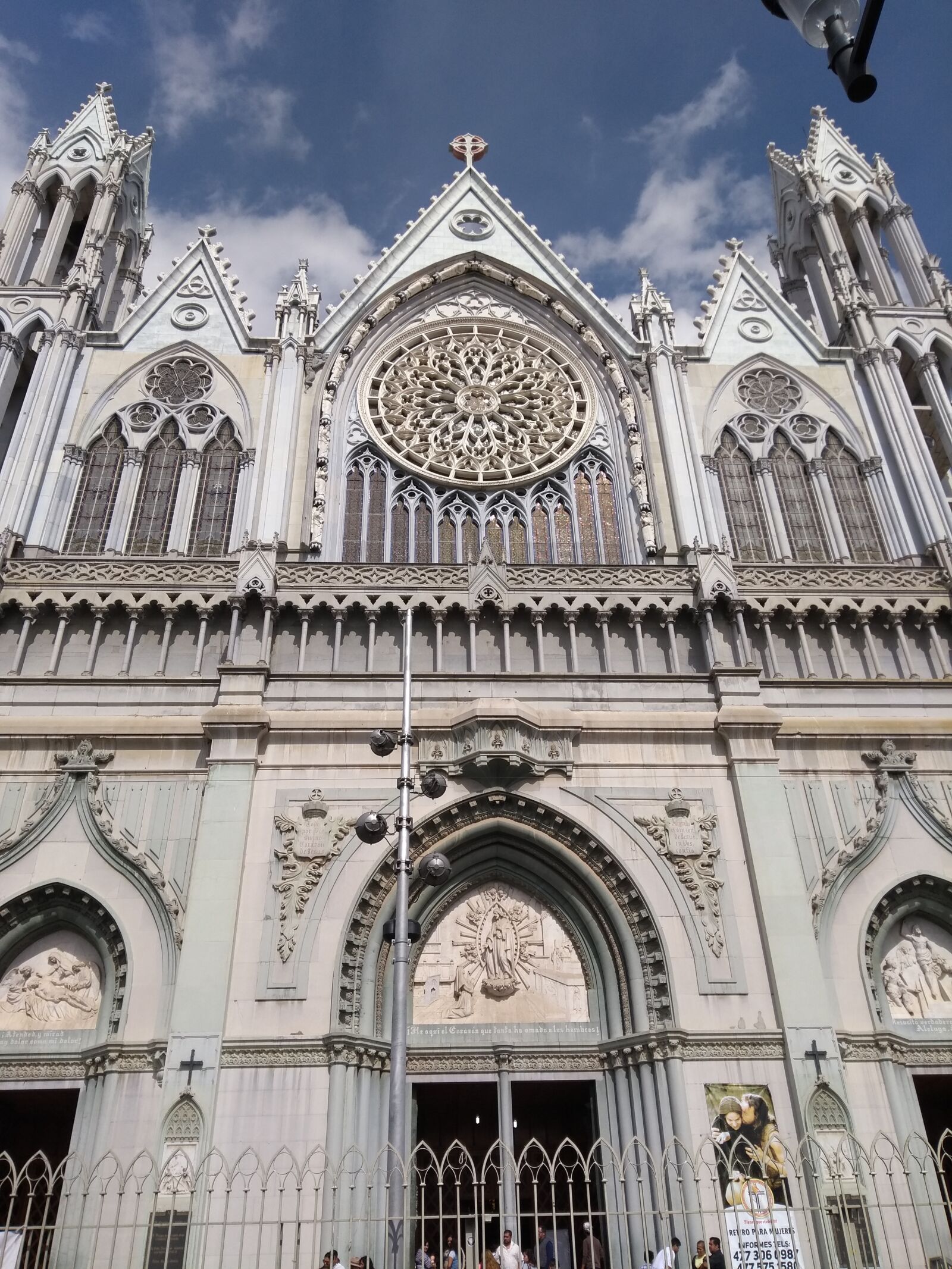Motorola Moto G (5th Gen) sample photo. Architecture, cathedral, religion photography
