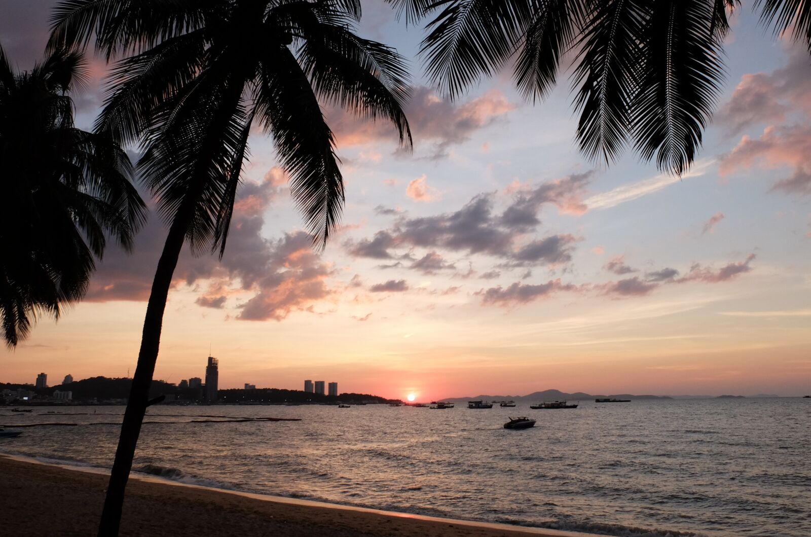 Fujifilm X30 sample photo. Thailand, pattaya, asia photography