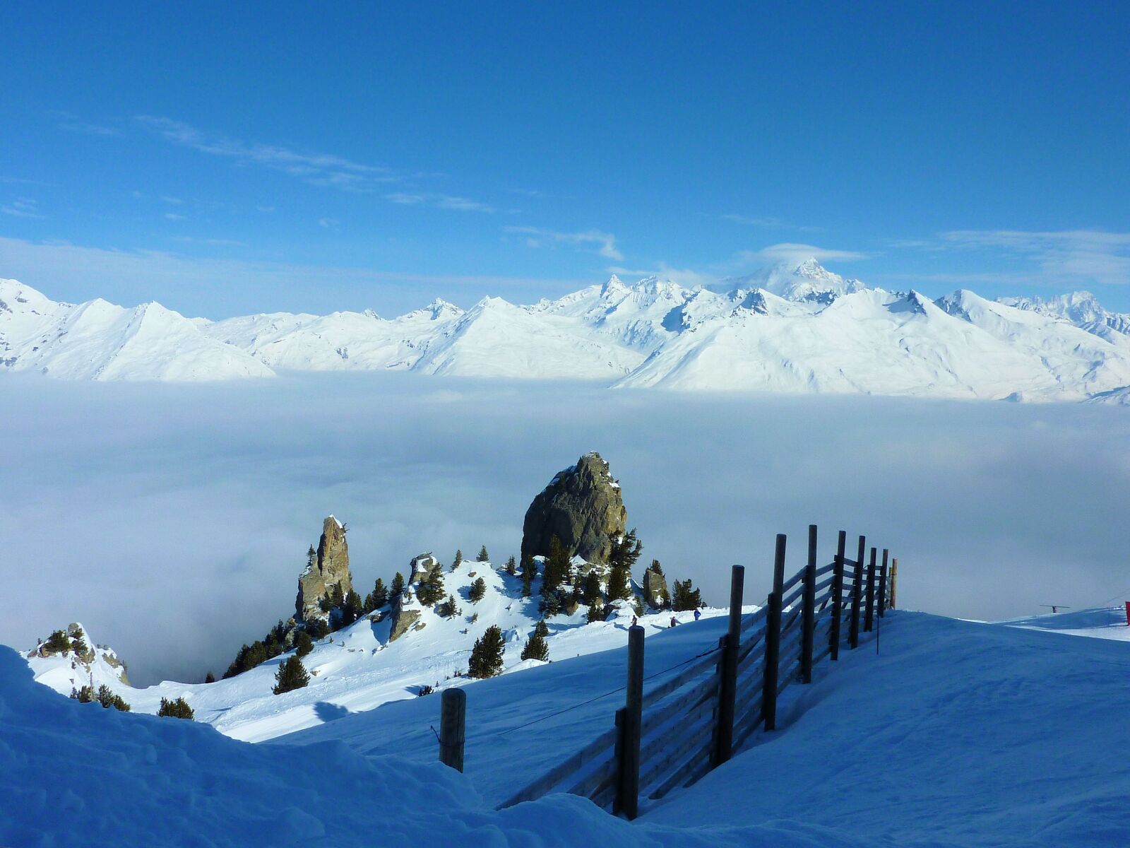 Panasonic DMC-TZ7 sample photo. France, winter sports, landscape photography