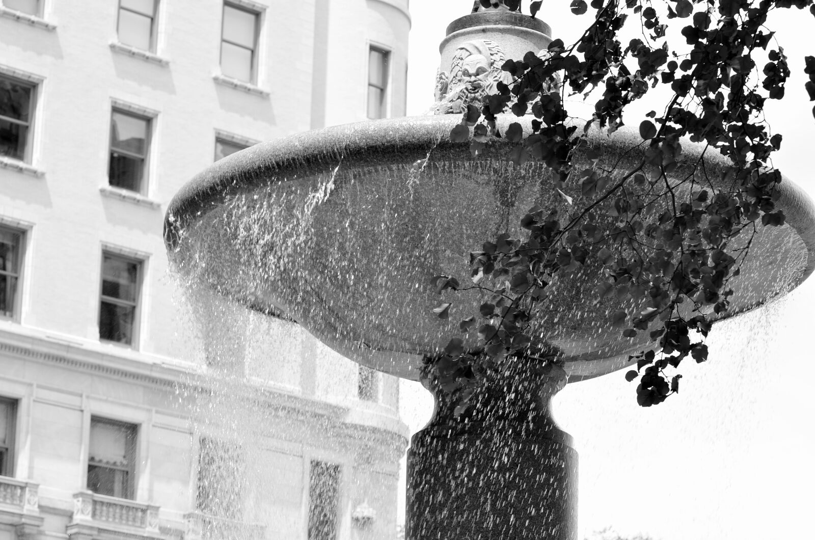 Nikon D5100 sample photo. Fountain, statue, water photography