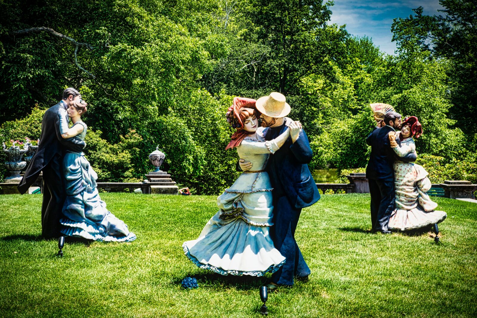 Nikon D750 sample photo. Statues, garden, summer photography