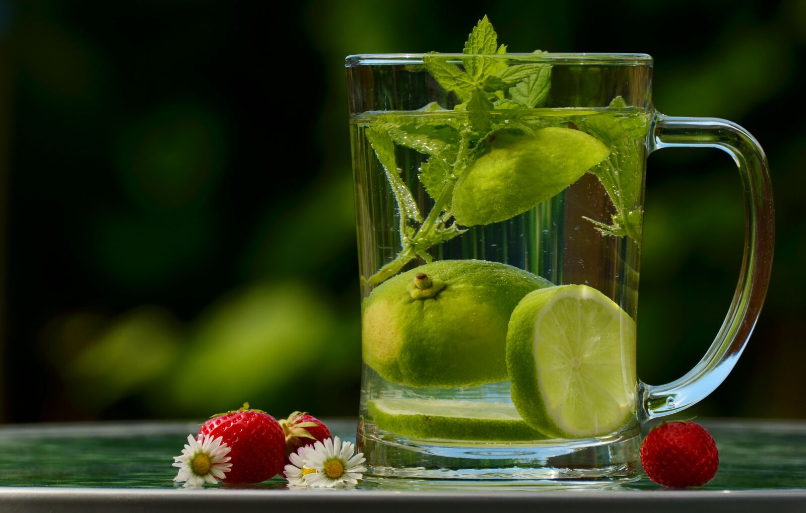 Nikon D5100 sample photo. Water, drink, detox photography
