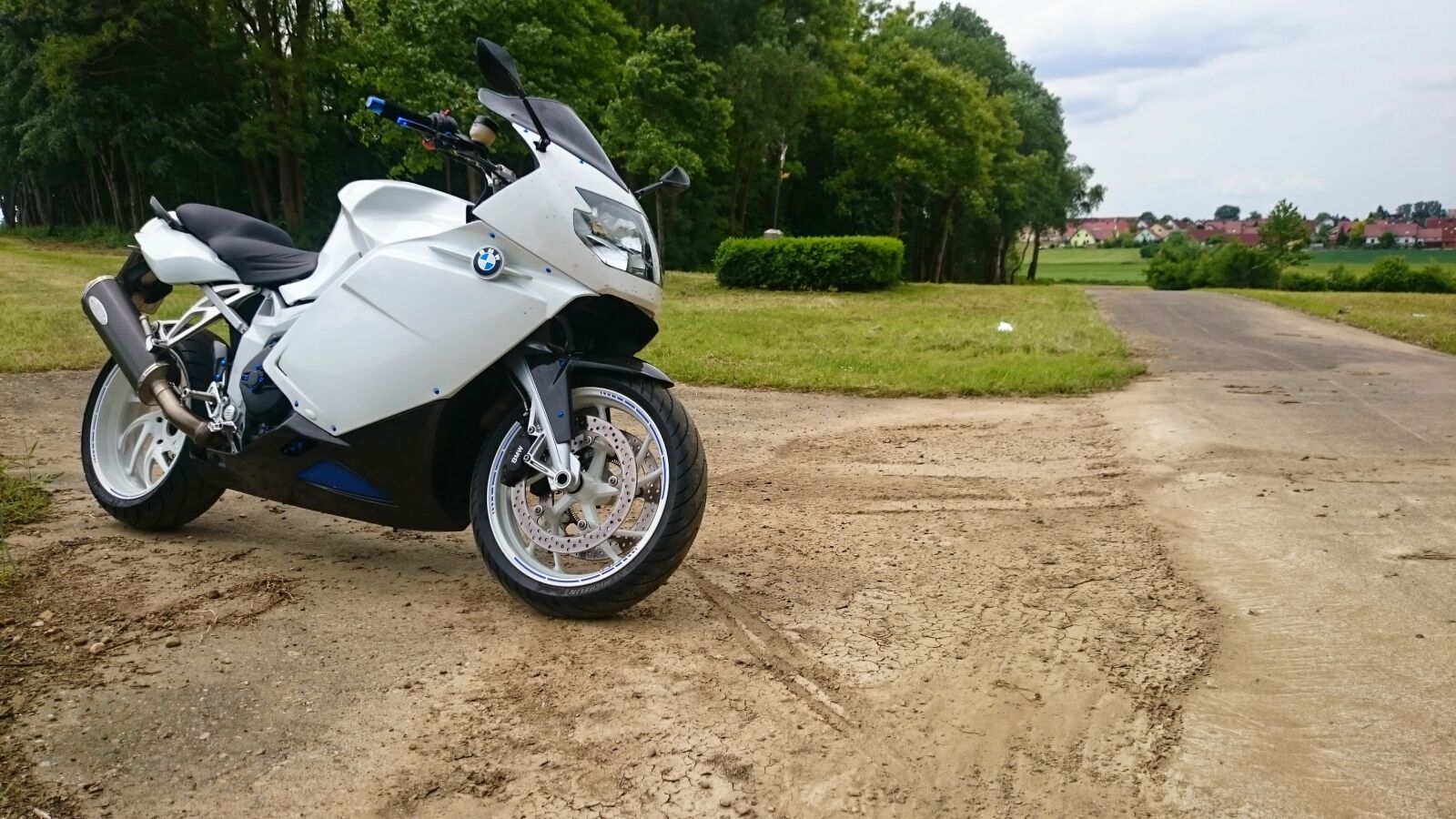 Sony Xperia Z1 sample photo. Landscape, motorcycle, travel photography