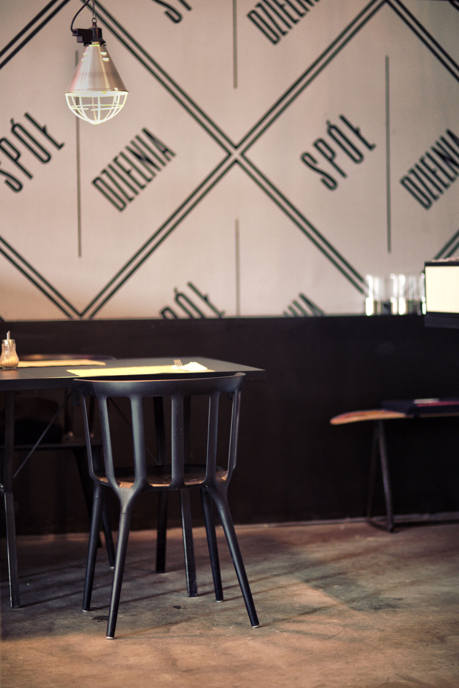 Canon EOS 6D sample photo. Restaurant, chair, table photography