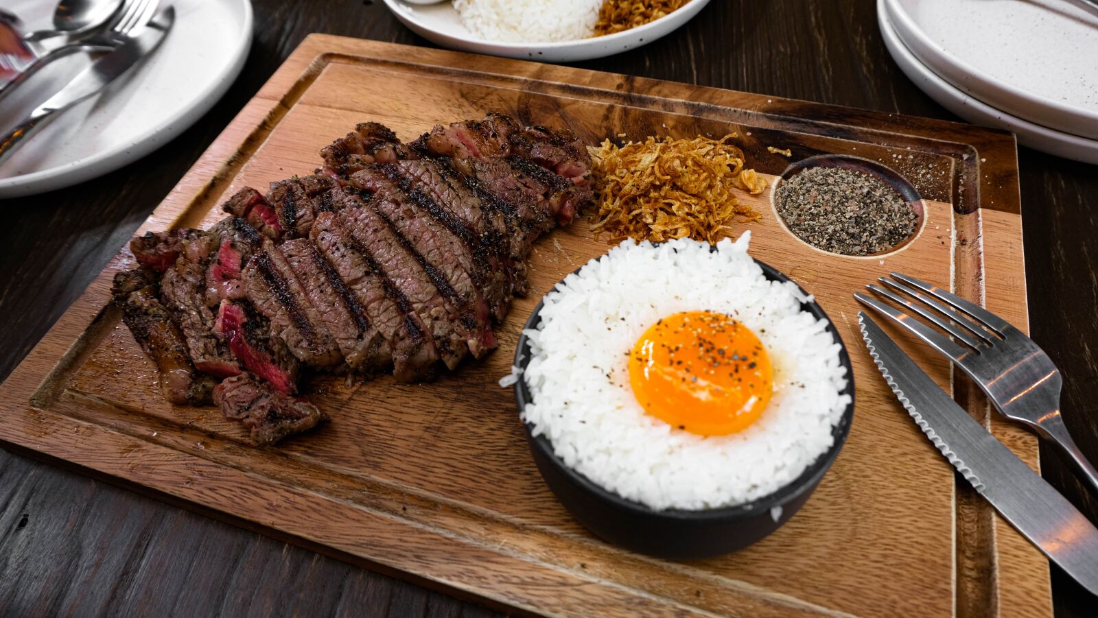 Fujifilm X-T30 sample photo. Food, lunch, meat photography