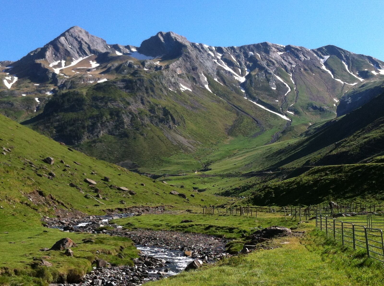 Apple iPhone 4 sample photo. Mountains, pyrenees, france photography