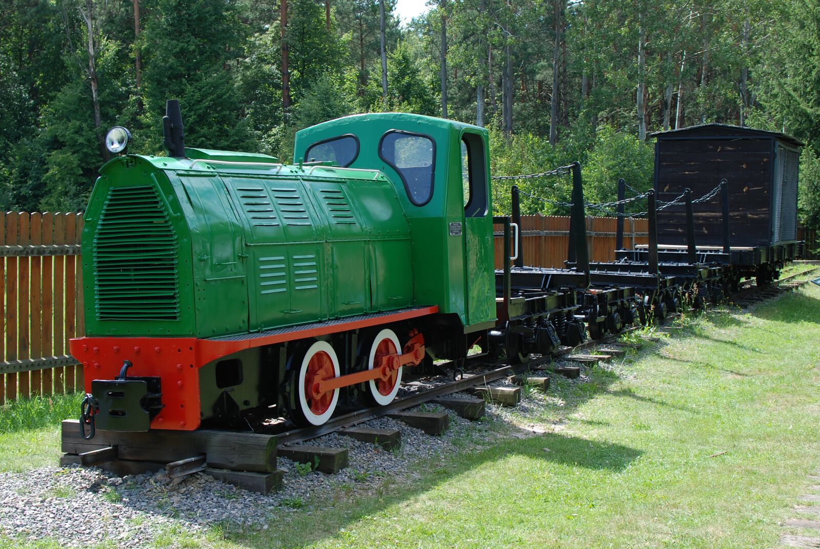 Nikon D80 sample photo. Railway, machine, tech photography