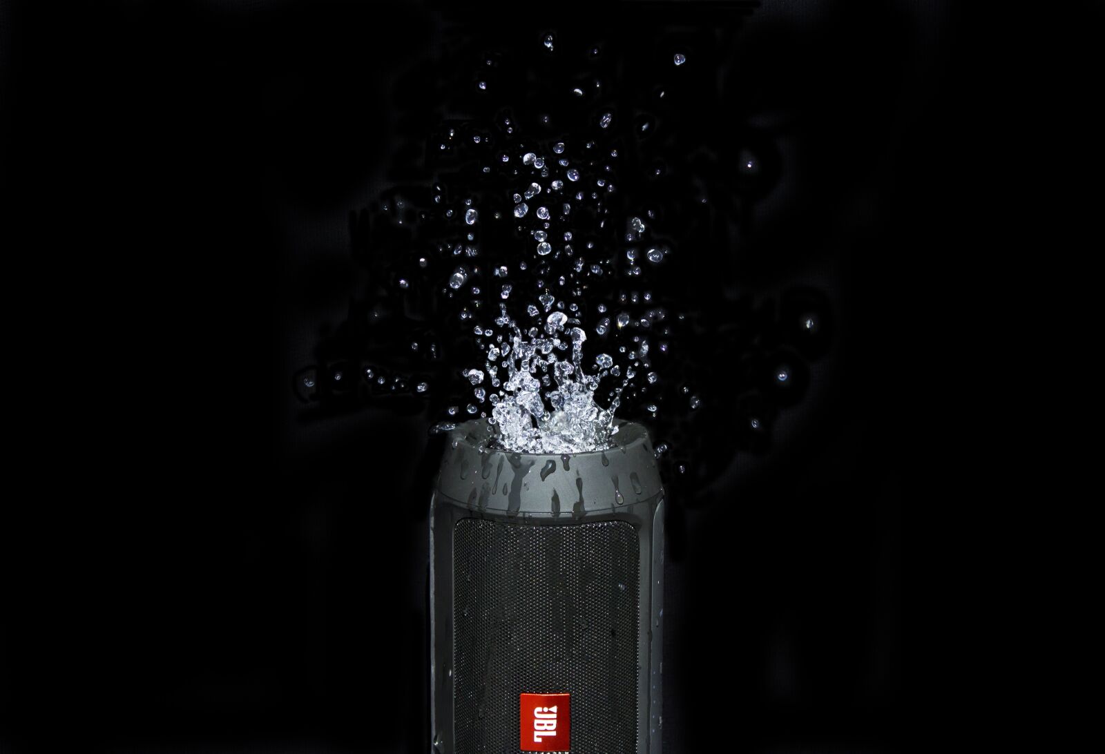 Canon EOS 700D (EOS Rebel T5i / EOS Kiss X7i) sample photo. Jbl, music, splash photography