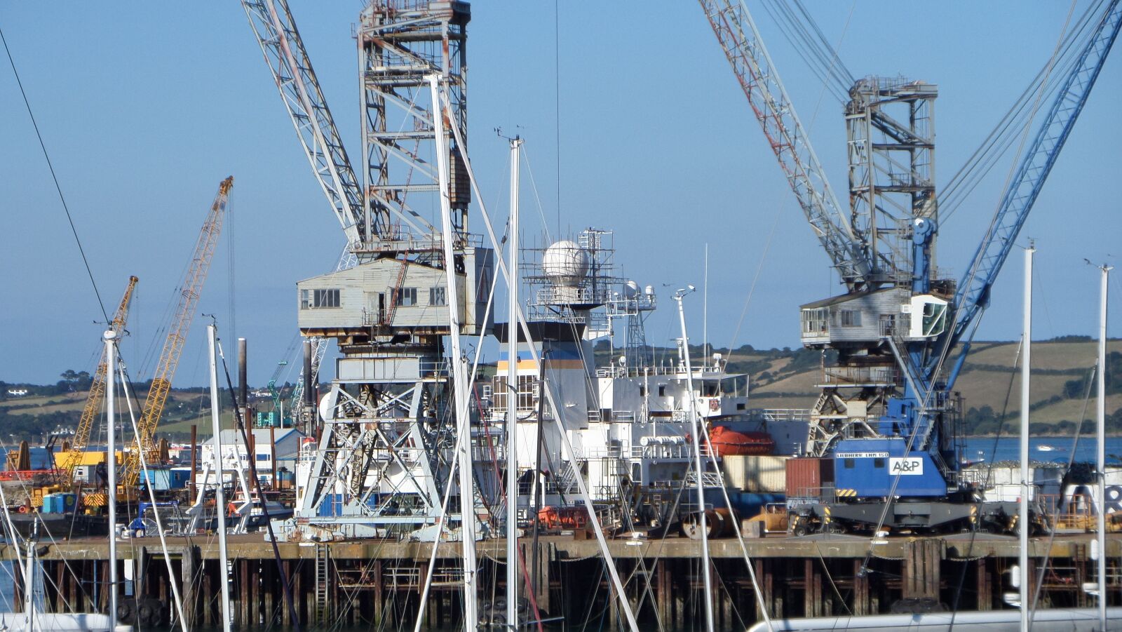 Samsung WB200F/WB201F/WB202F sample photo. Harbor, boats, sea photography
