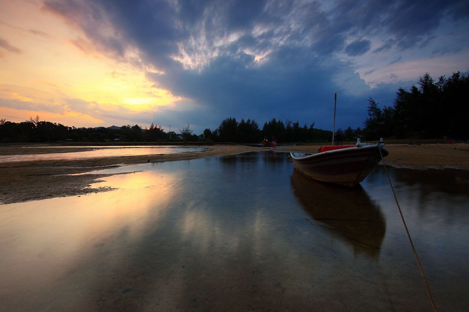 Canon EOS 50D sample photo. Boat, sunset, landscape photography