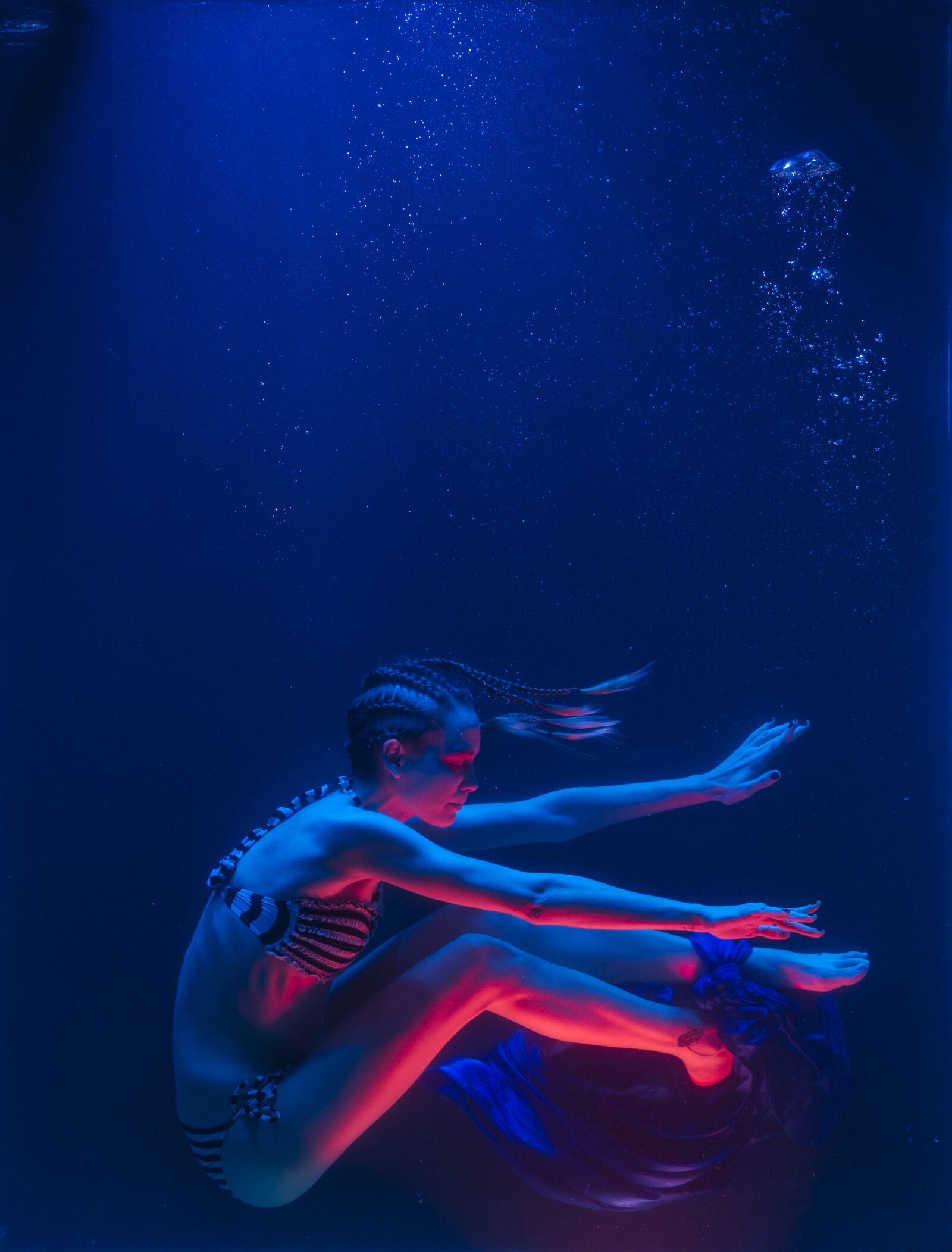 Sony Alpha DSLR-A850 sample photo. Under water, fashion, woman photography