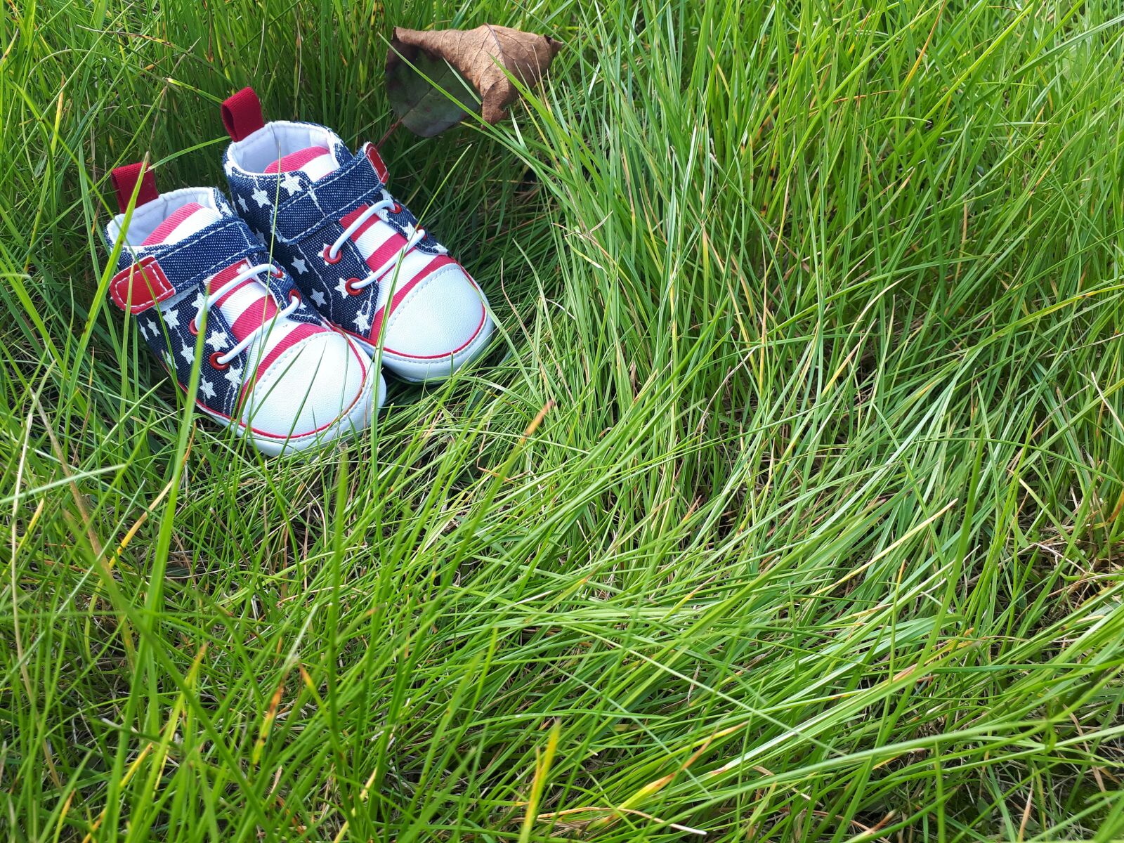 Samsung Galaxy A5(2017) sample photo. Baby shoes, shoes, baby photography