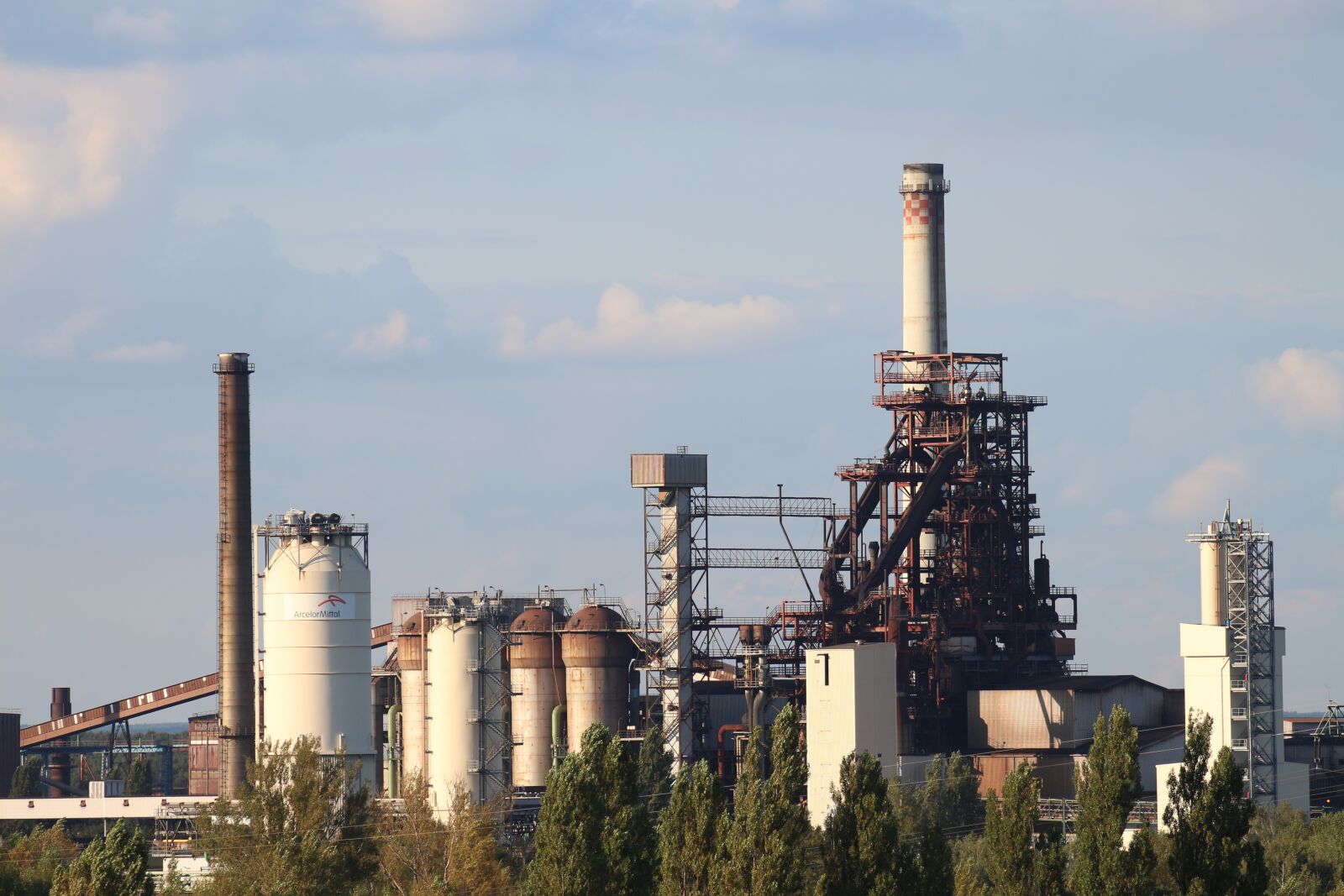 Canon EOS 650D (EOS Rebel T4i / EOS Kiss X6i) sample photo. Industry, cast iron plant photography