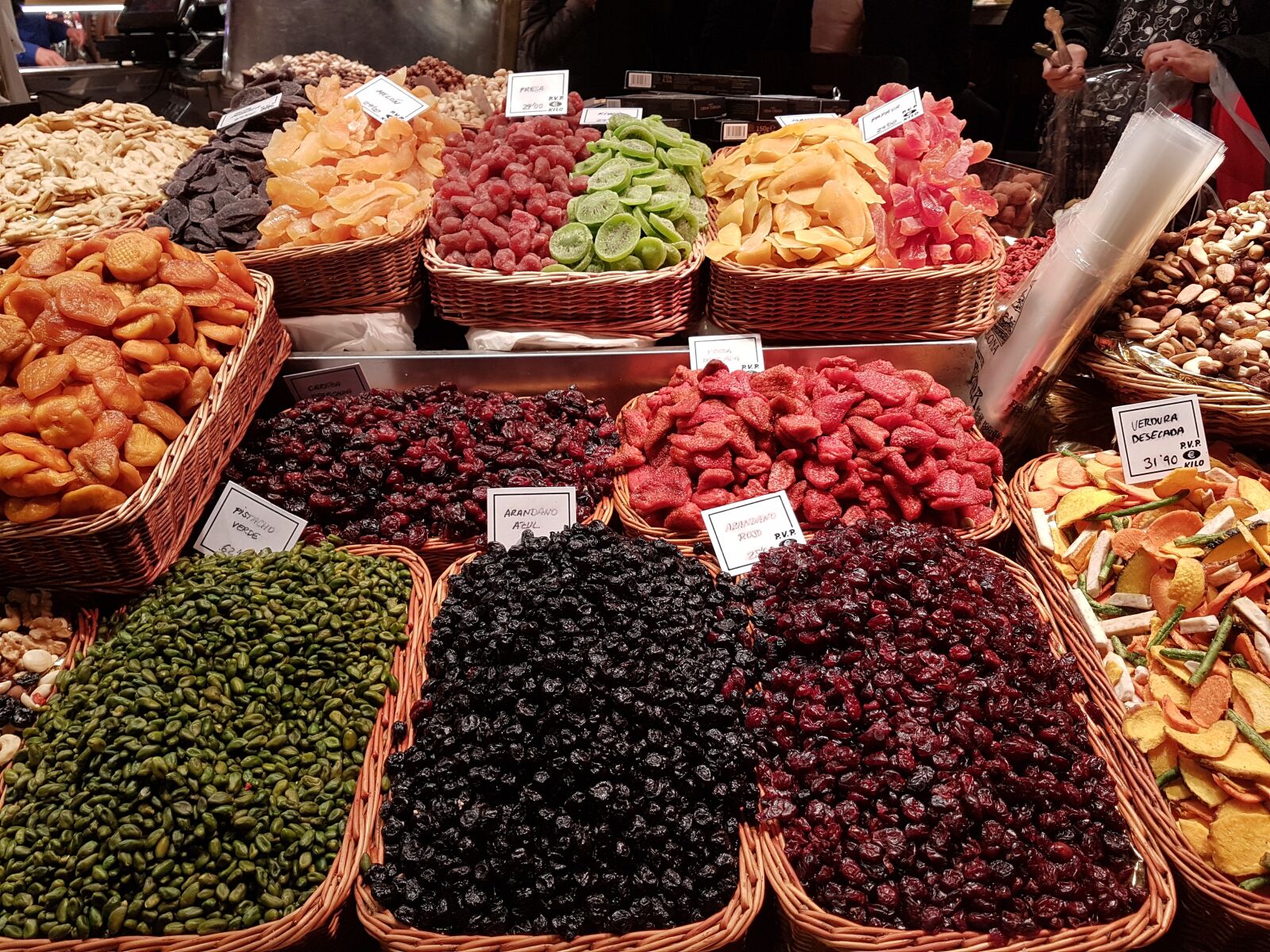 Samsung Galaxy S7 sample photo. Barcelona, market hall, delicious photography