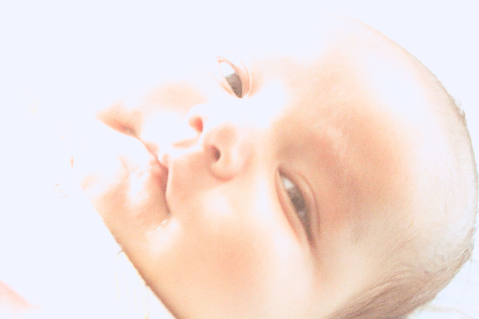 Canon EOS 1200D (EOS Rebel T5 / EOS Kiss X70 / EOS Hi) sample photo. Baby, smiling, child photography