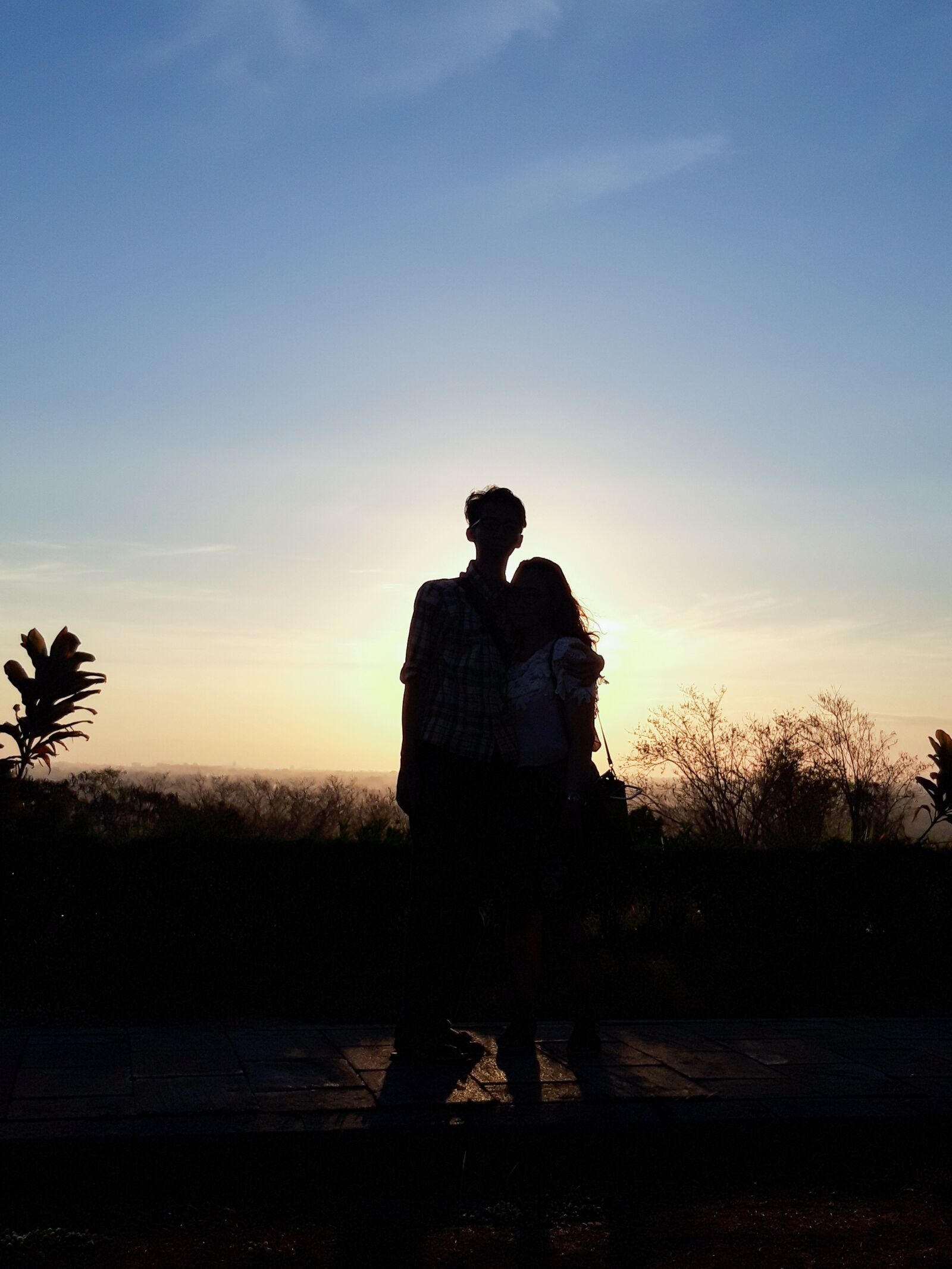 Samsung Galaxy A6 sample photo. Sunset, the sky, pair photography