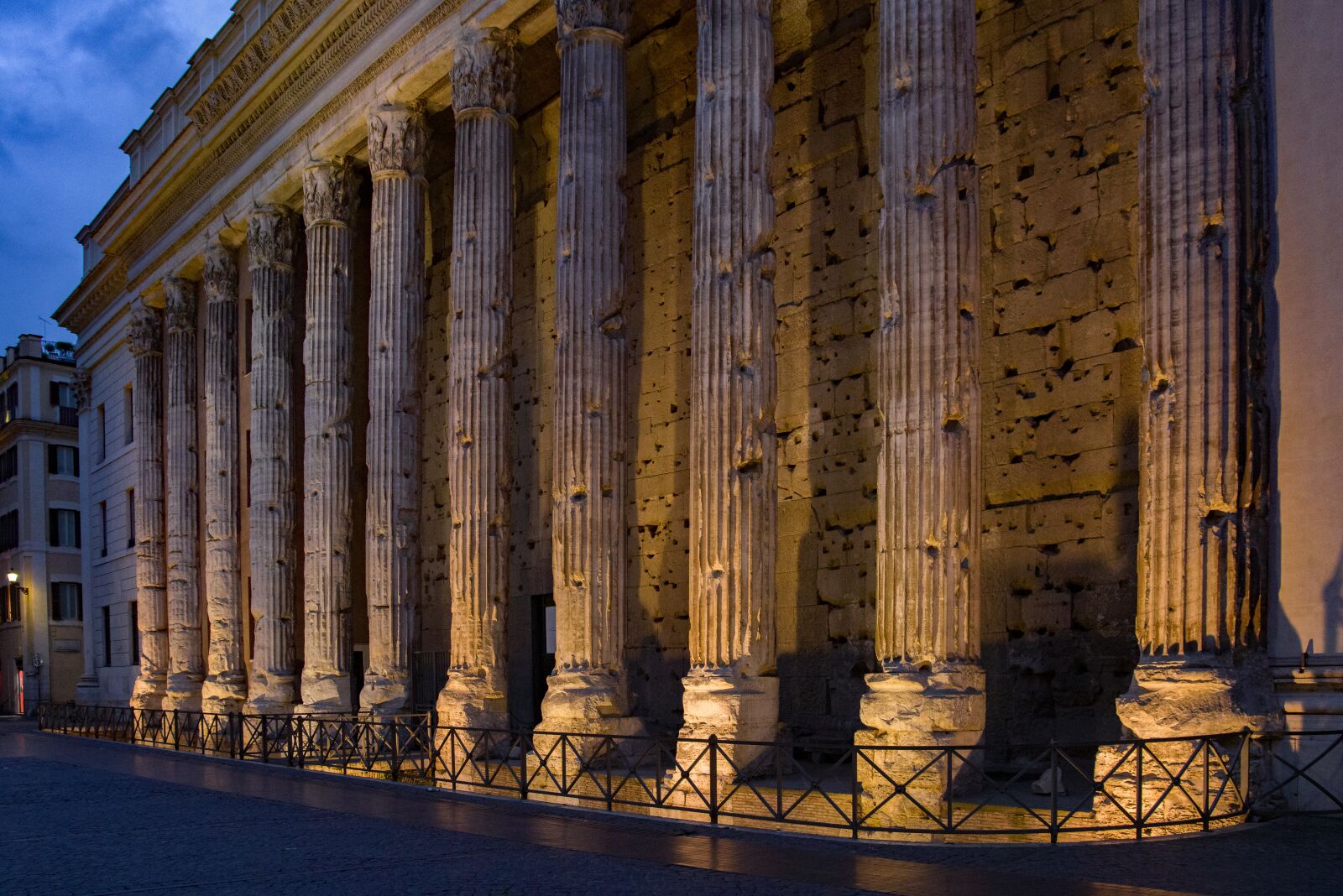 Pentax K-1 Mark II sample photo. Temple, antique, roman photography