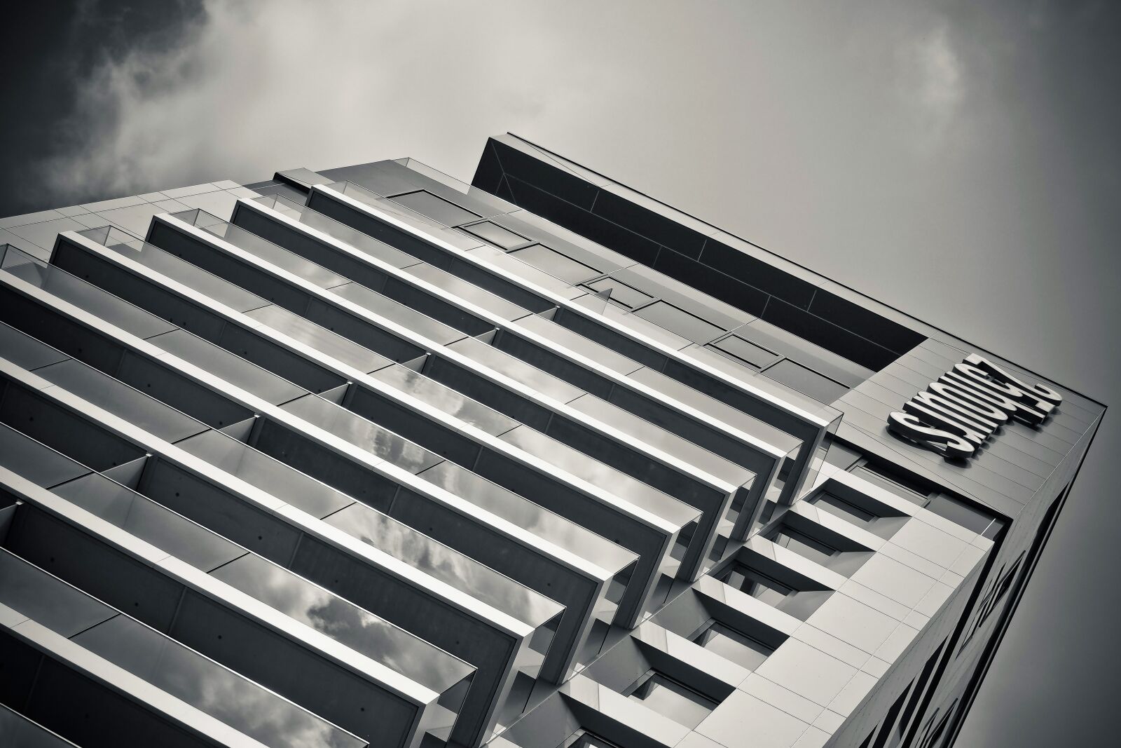 Olympus OM-D E-M10 sample photo. Architecture, skyscraper, glass facades photography