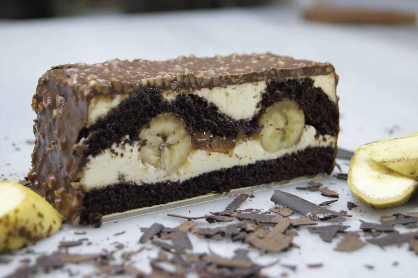 Sony Alpha DSLR-A290 sample photo. Banana, cake, piece of photography