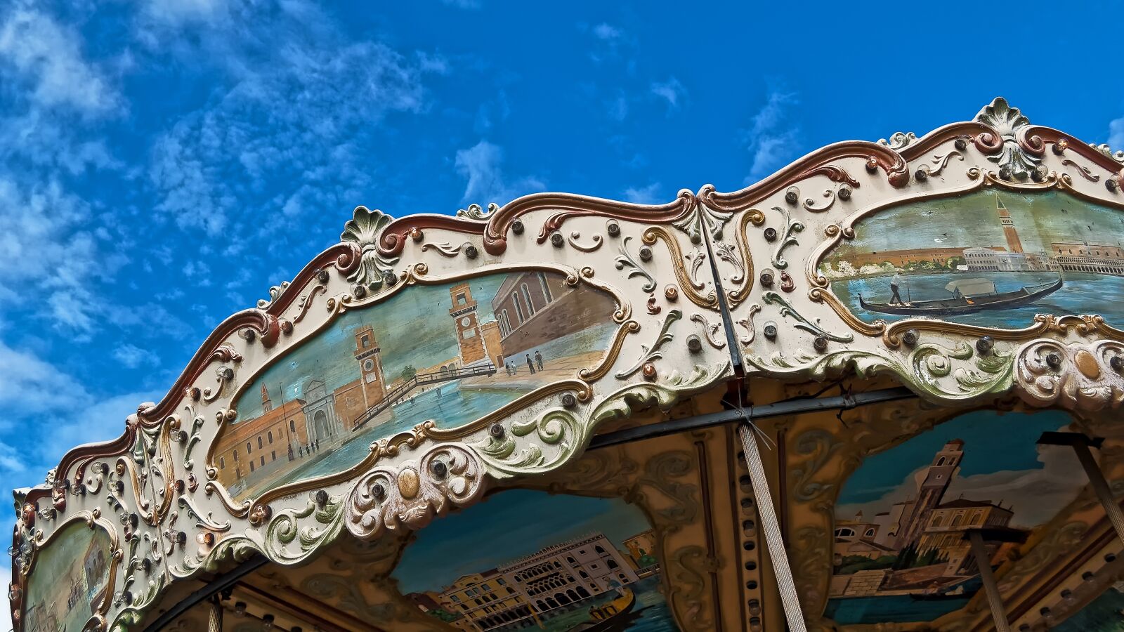 Nikon D50 sample photo. Carousel, color, turn photography
