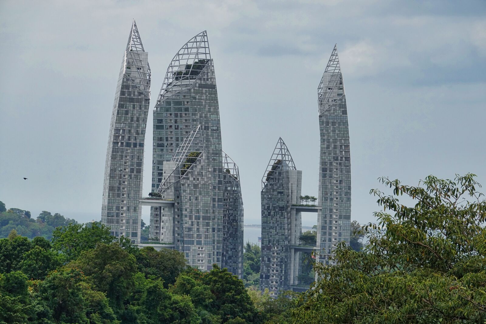 Sony Cyber-shot DSC-RX10 III sample photo. Singapore, city, architecture photography
