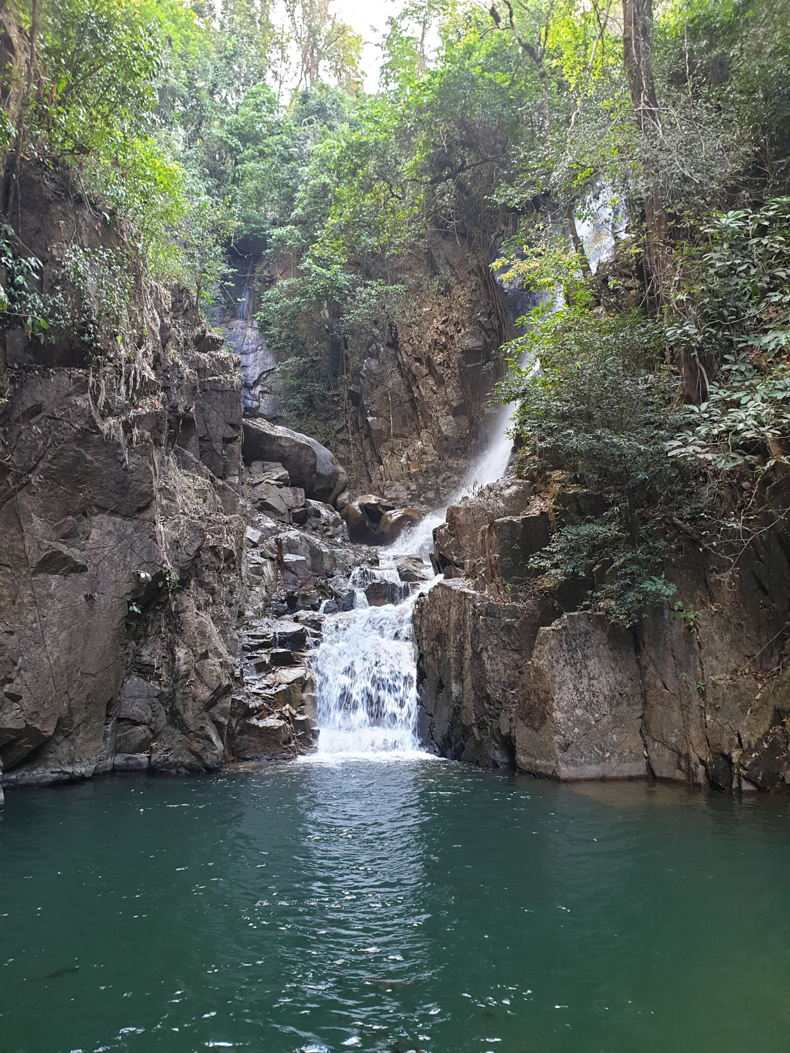 Samsung Galaxy S9+ sample photo. Pagoda, waterfall, mountain photography