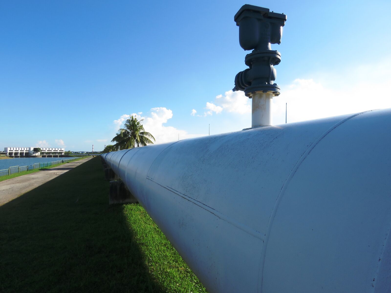 Canon PowerShot SX60 HS sample photo. Pipeline, oil flow, oil photography