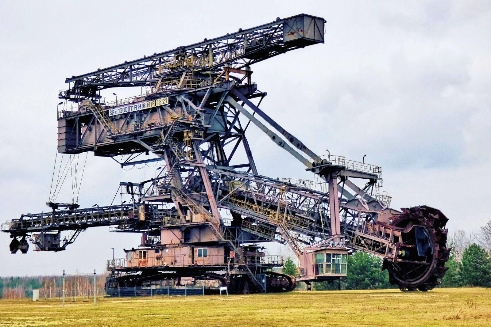 Panasonic DMC-FZ72 sample photo. Bucket wheel excavators, machine photography
