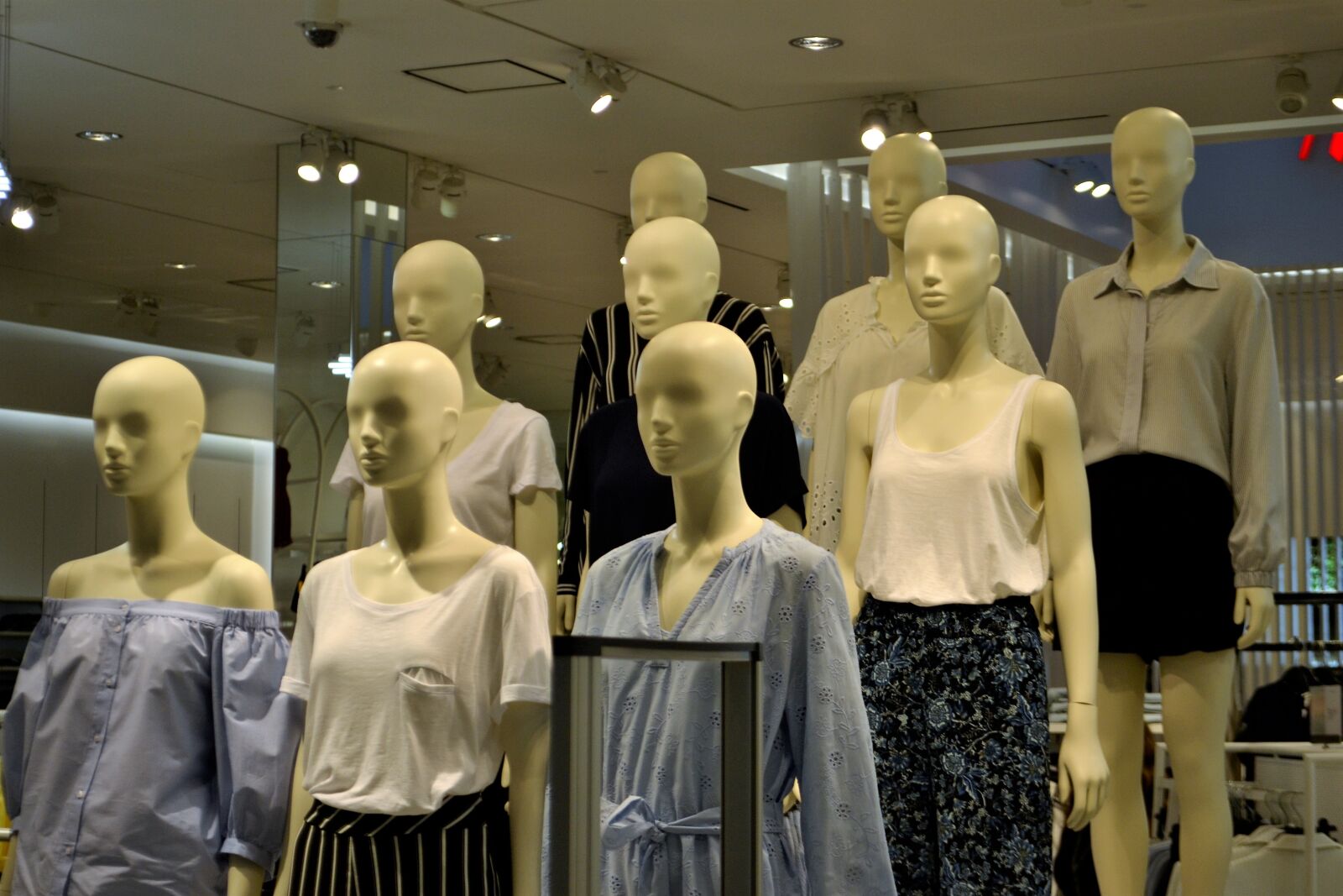 Nikon D3100 sample photo. Mannequin, model, display photography
