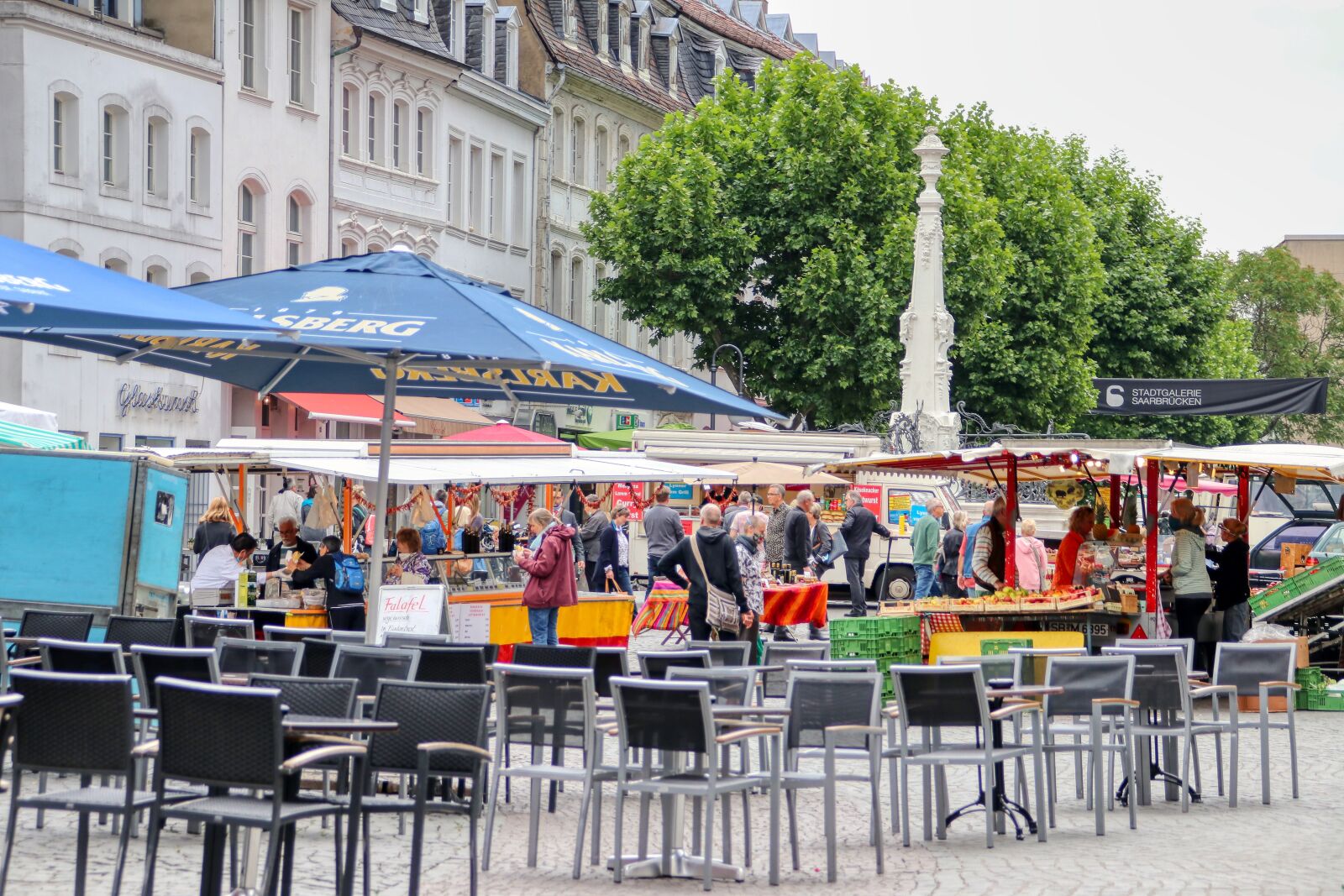 Canon EOS 80D sample photo. Saarbrücken, city, market photography