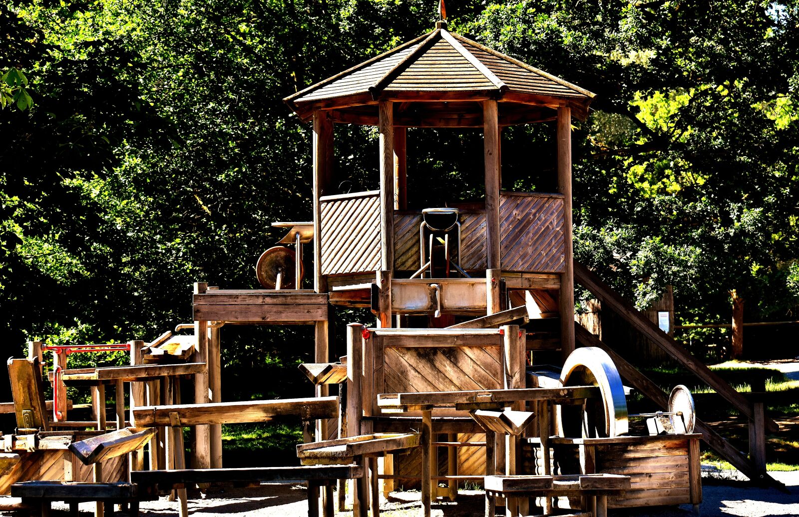 Nikon D7200 sample photo. Children's playground, kletterhaus, play photography
