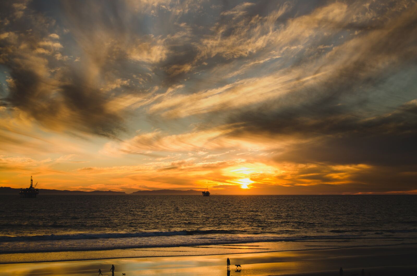 Nikon D5100 sample photo. Coastal sunset, sunset, clouds photography