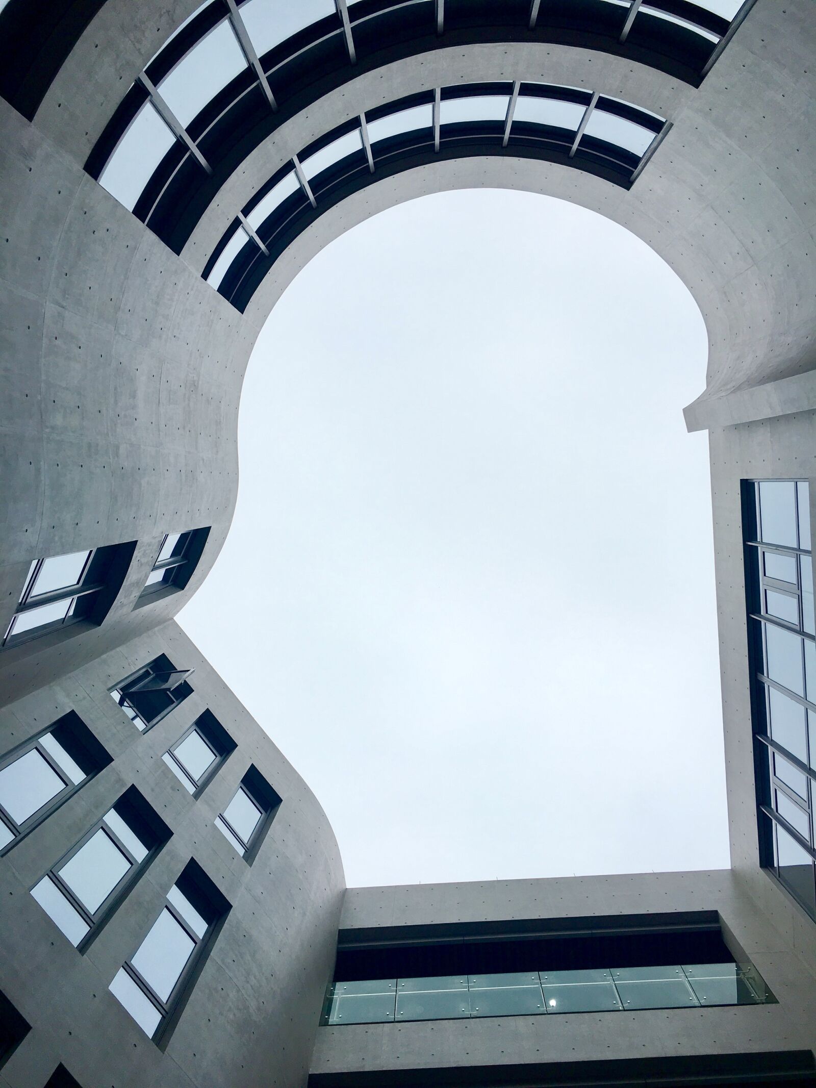 iPhone 6s Plus back camera 4.15mm f/2.2 sample photo. Building, geometry, curve photography