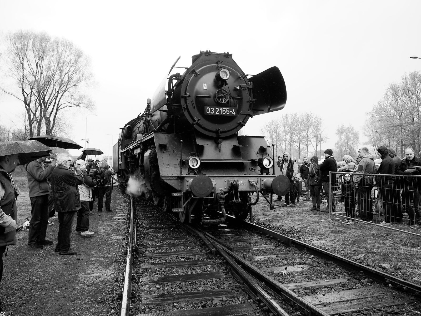Olympus PEN E-PL6 sample photo. Steam locomotive, tracks, people photography