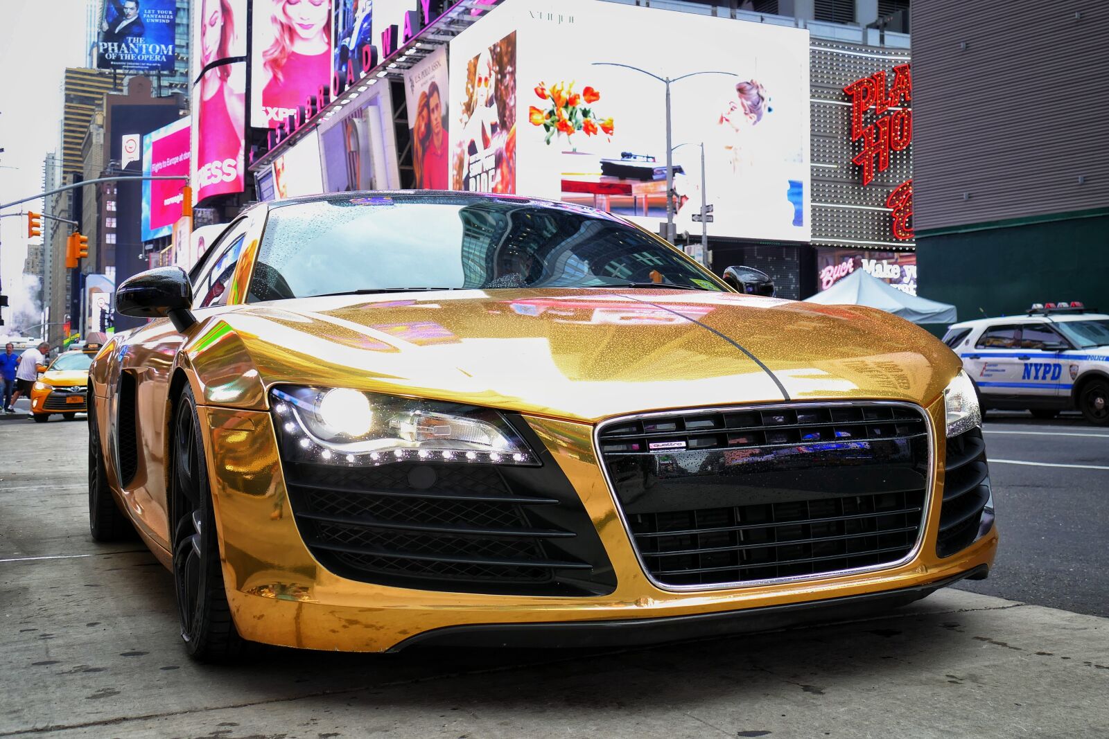 Panasonic Lumix DMC-FZ1000 sample photo. Auto, audi, r8 photography