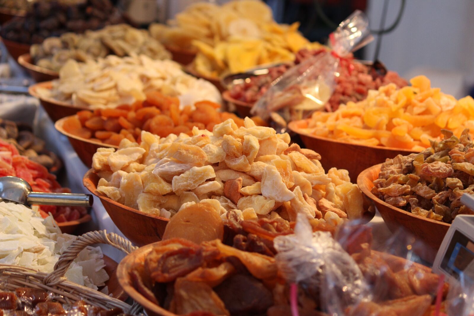 Canon EF-S 55-250mm F4-5.6 IS II sample photo. Dried fruit, snack, eat photography