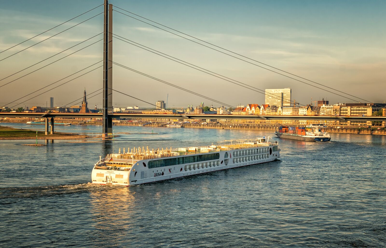 Nikon D3300 sample photo. River, rhine, düsseldorf photography