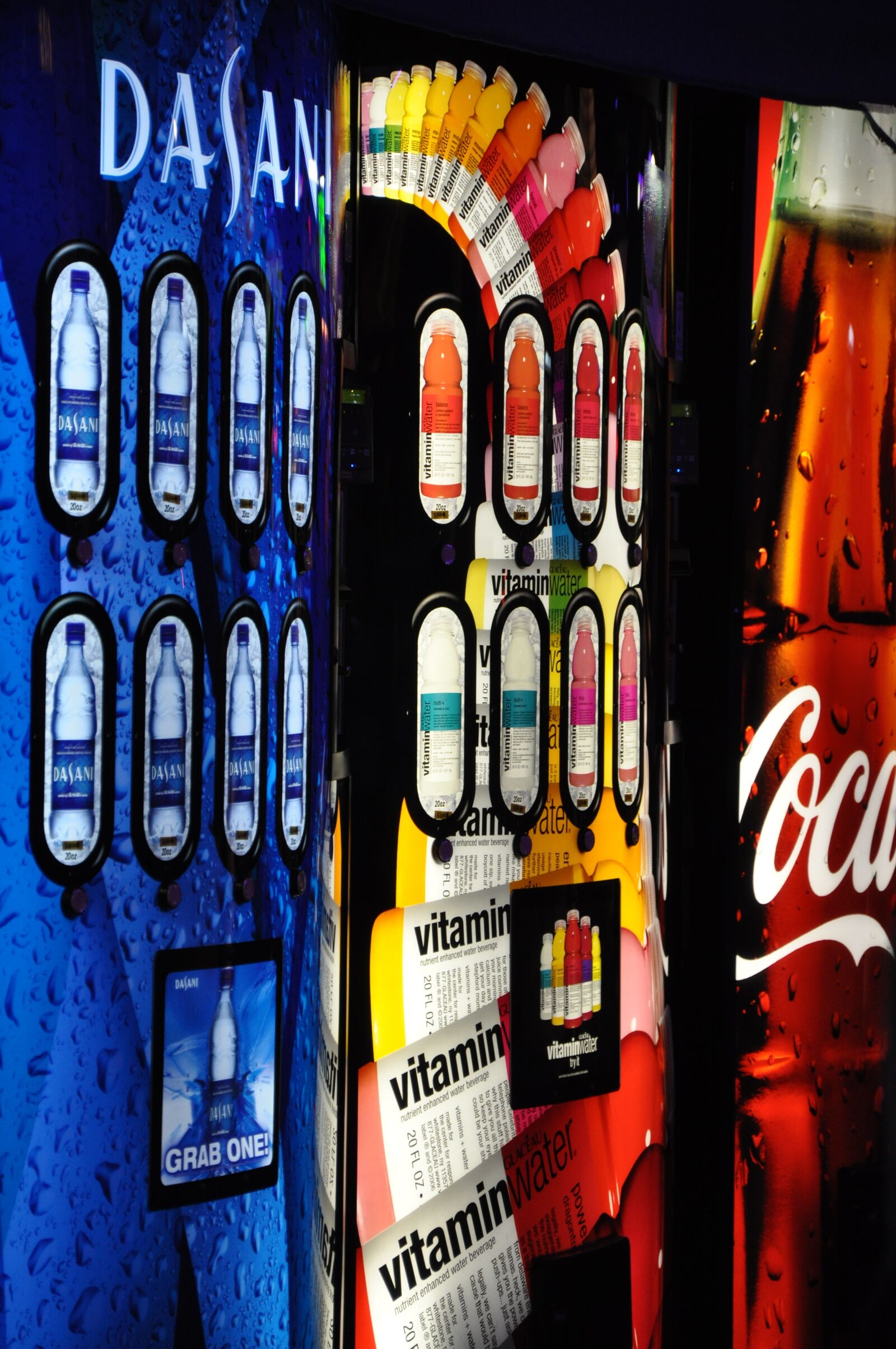 Nikon D90 sample photo. Soda, drinks, lights photography