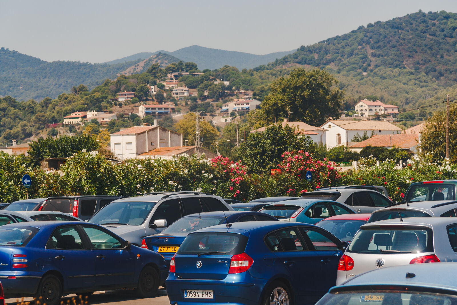 Canon EF-S 17-85mm F4-5.6 IS USM sample photo. Cars, mountain, mountains photography