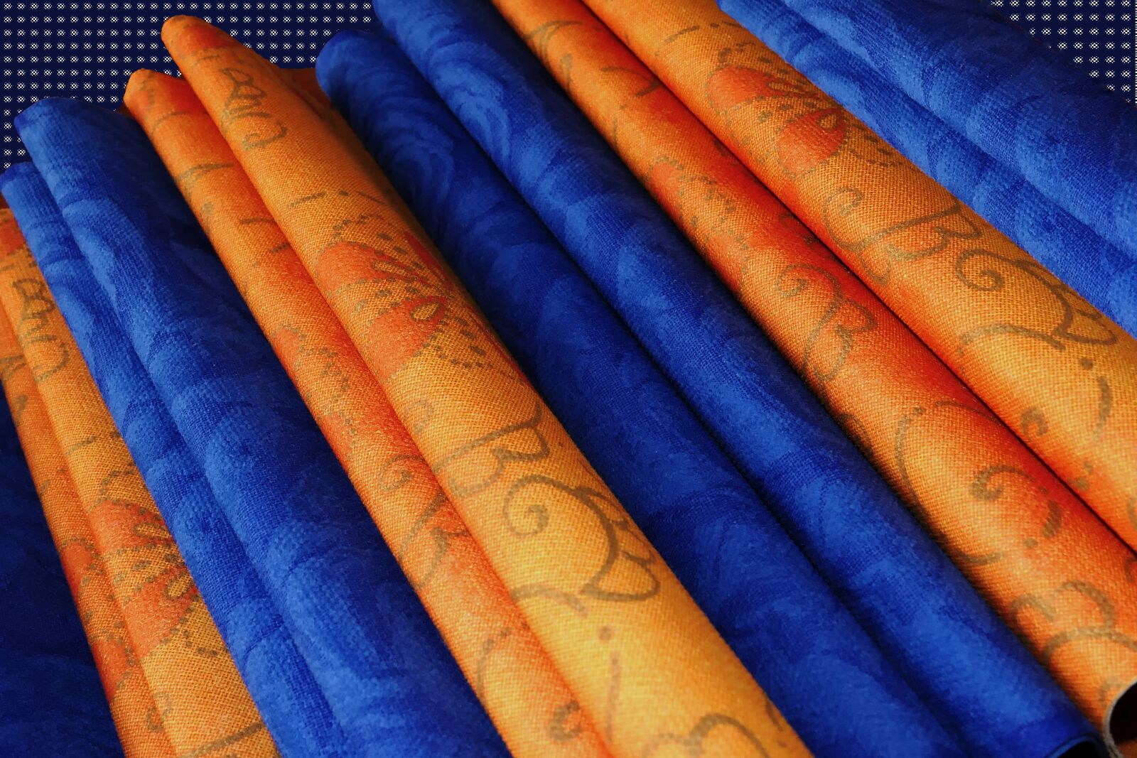 Panasonic Lumix DMC-LX10 (Lumix DMC-LX15) sample photo. Background, blue, brown photography