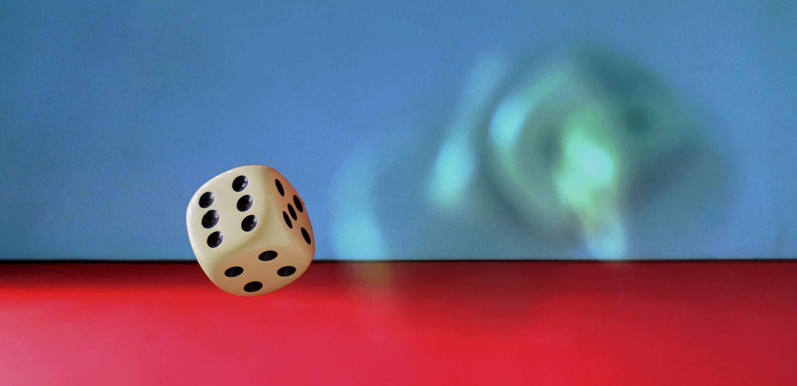 Panasonic Lumix DMC-LX10 (Lumix DMC-LX15) sample photo. Cube, craps, alea iacta photography