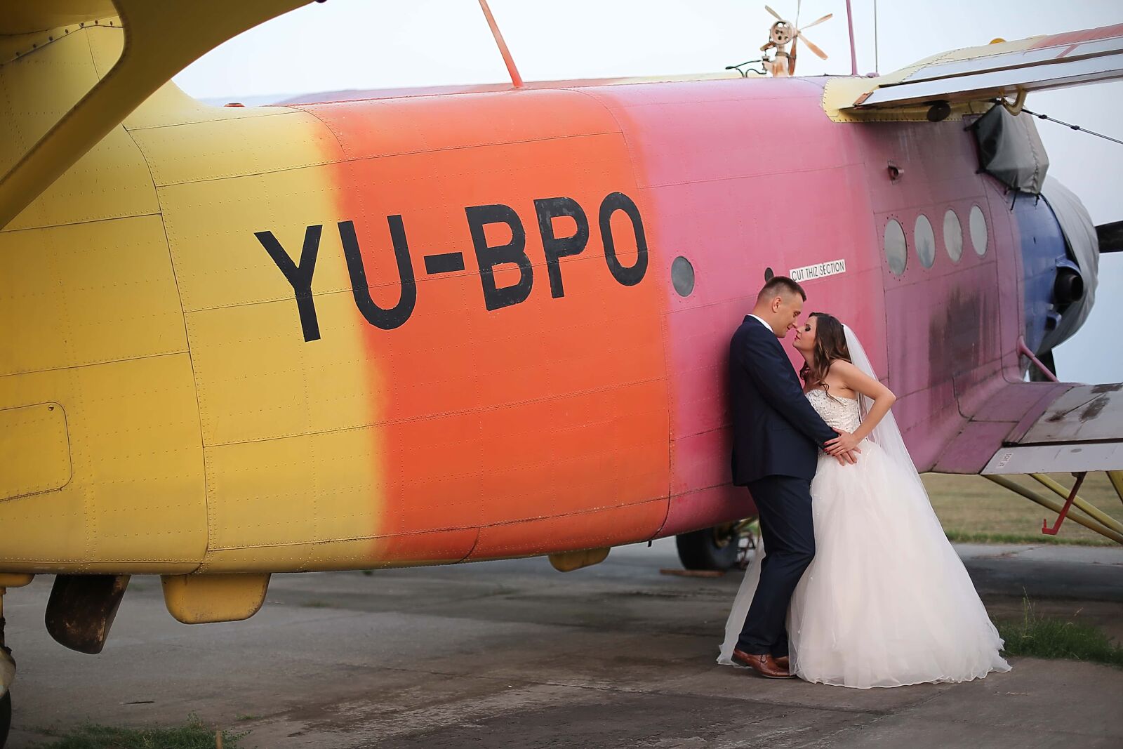 Canon EOS 5D Mark III sample photo. Biplane, pilot, romance, bride photography