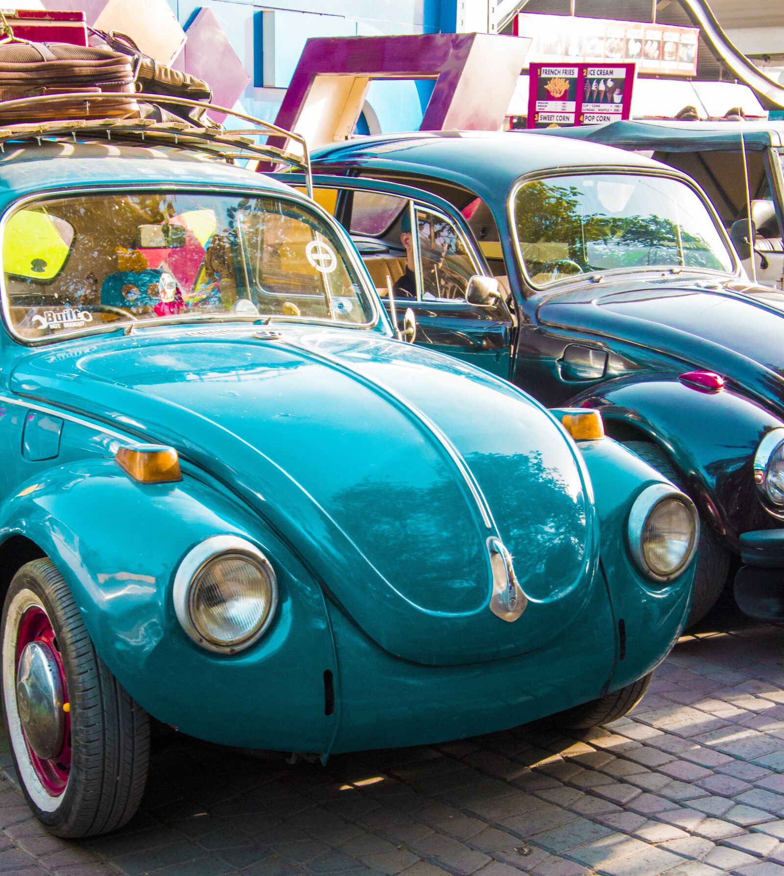 Canon EF-S 17-85mm F4-5.6 IS USM sample photo. Foxy car, cars, beetle photography