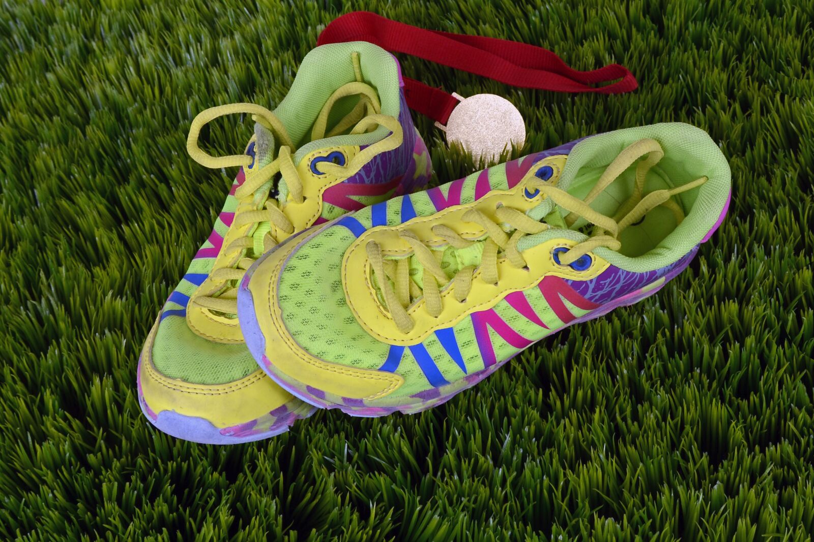 Nikon D7100 sample photo. Running shoes, race, sport photography