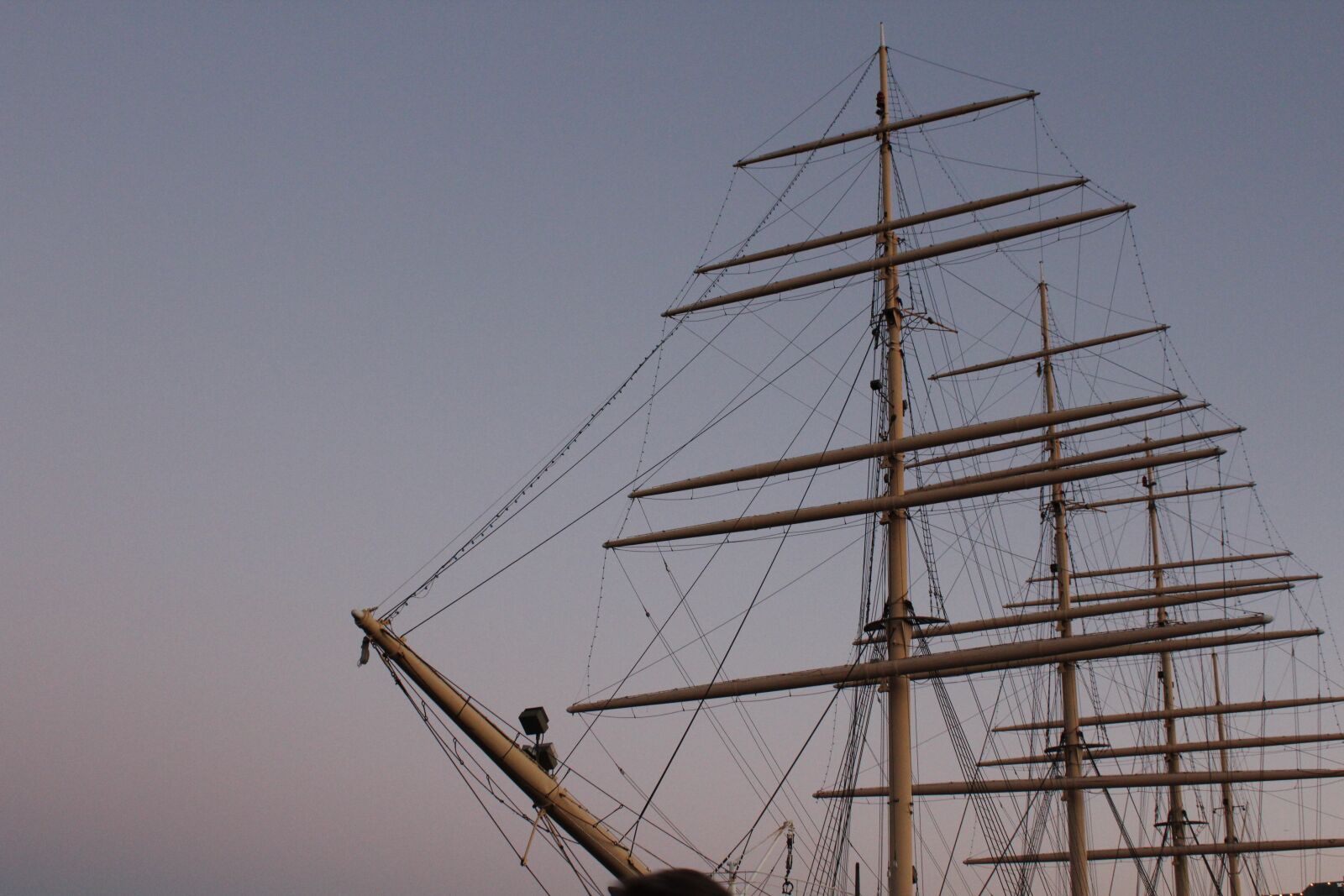 Canon EOS 1200D (EOS Rebel T5 / EOS Kiss X70 / EOS Hi) sample photo. Ship, shipyard, sunset photography