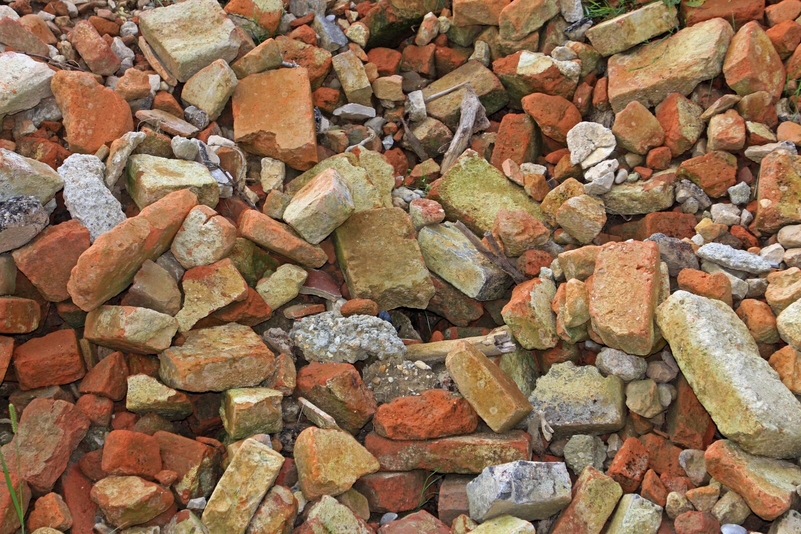 Canon EOS 60D sample photo. Debris, building rubble, stones photography