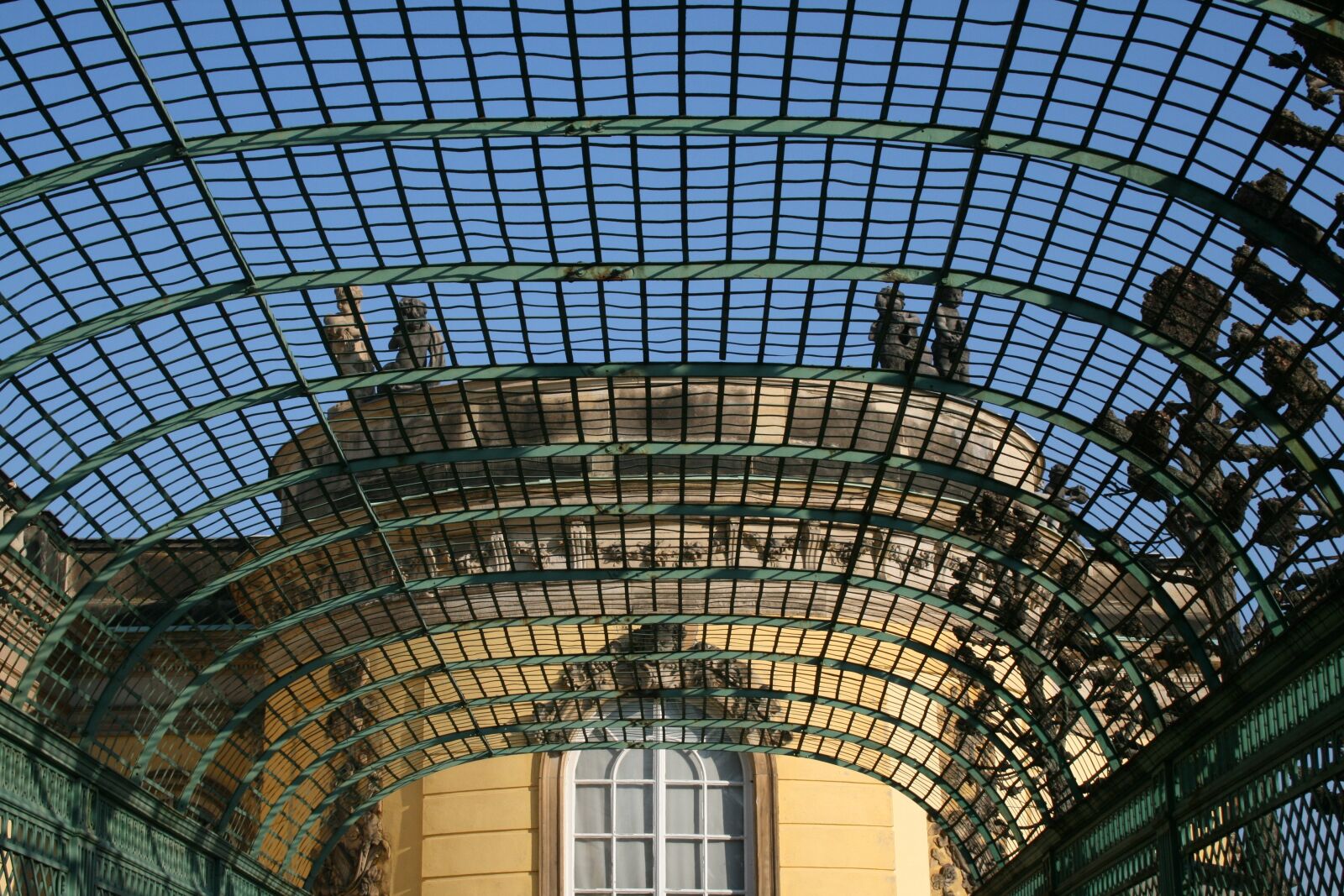 Canon EOS 400D (EOS Digital Rebel XTi / EOS Kiss Digital X) sample photo. Castle, architecture, potsdam photography