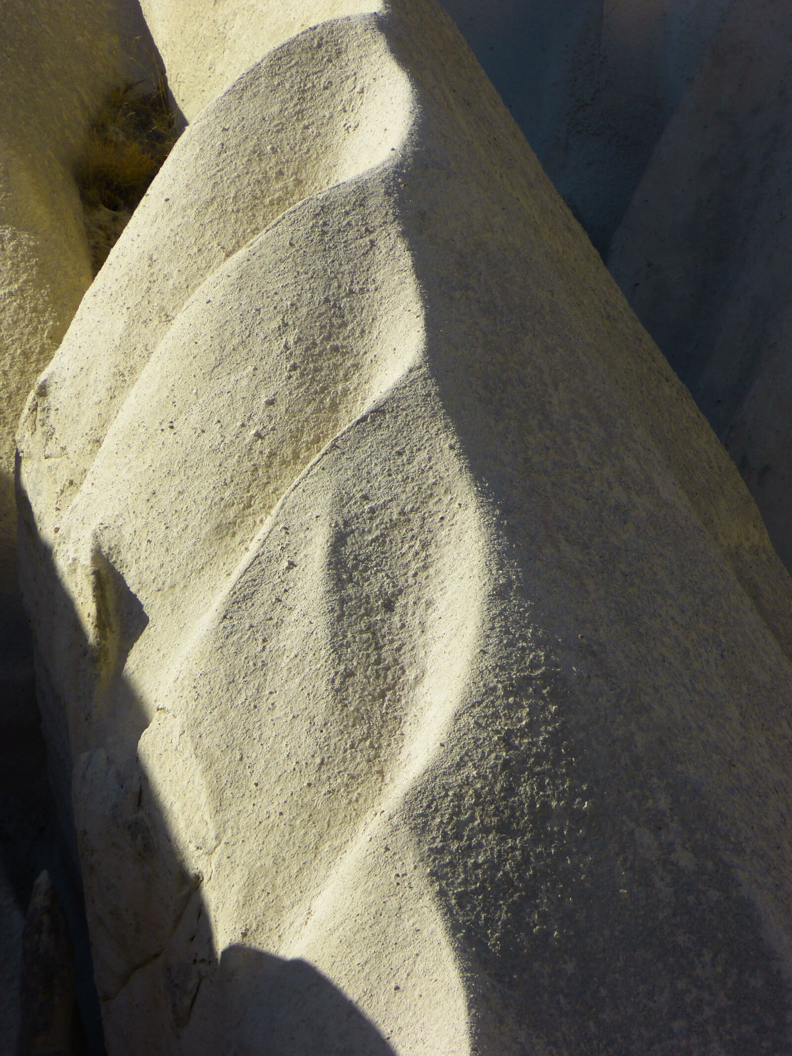 Panasonic Lumix DMC-FZ150 sample photo. Tufa, rock formations, landscape photography