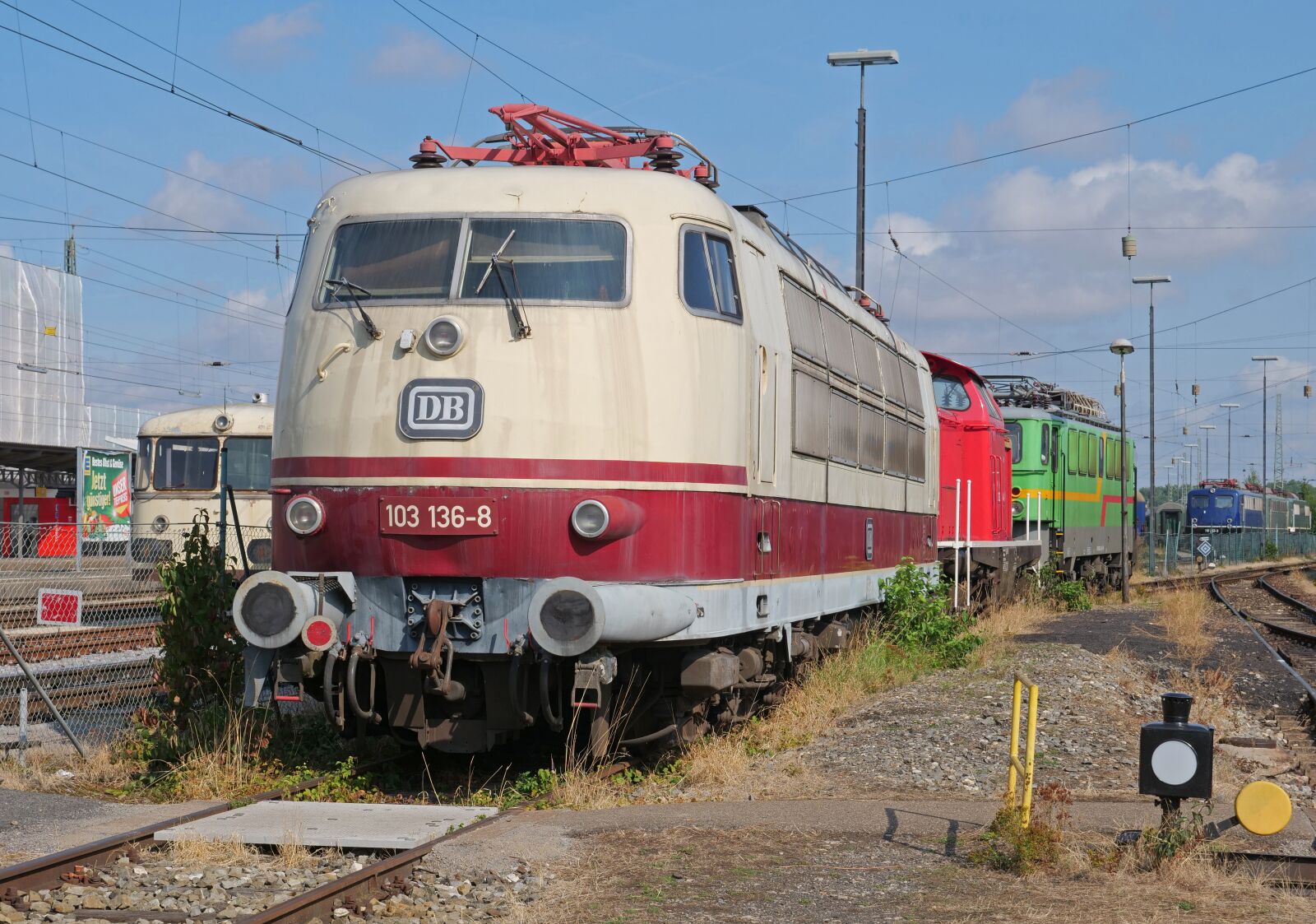 Panasonic Lumix DC-G9 sample photo. Intercitylok, quick driving locomotive photography