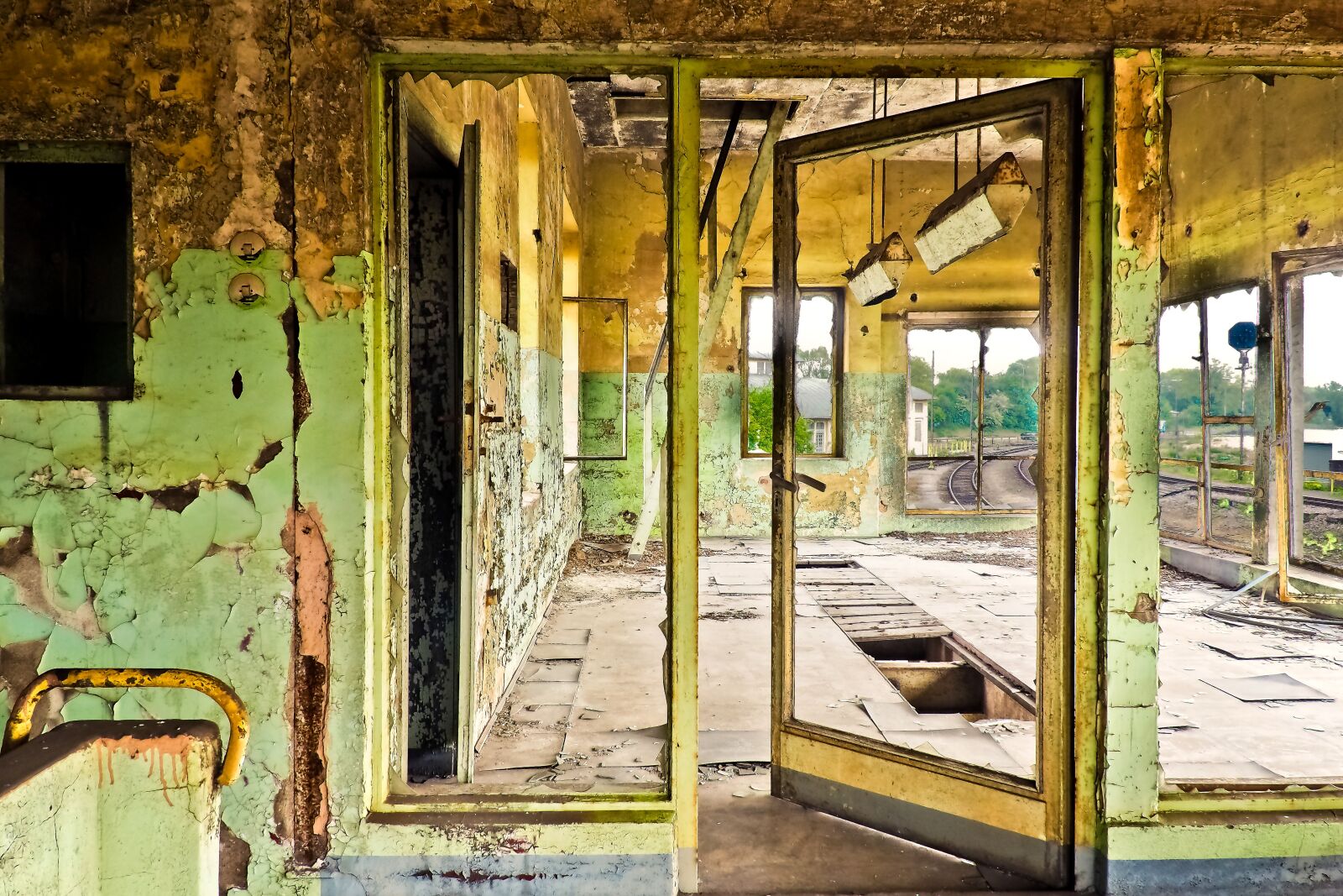 Olympus OM-D E-M10 sample photo. Lost places, railway station photography
